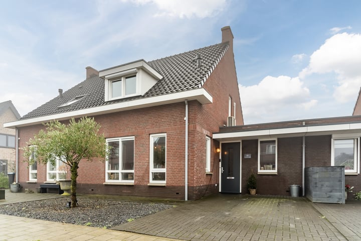 Bekijk foto van Harenstraat 40