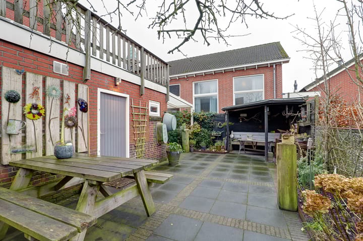 Photo 36 of Laaghalerstraat 8