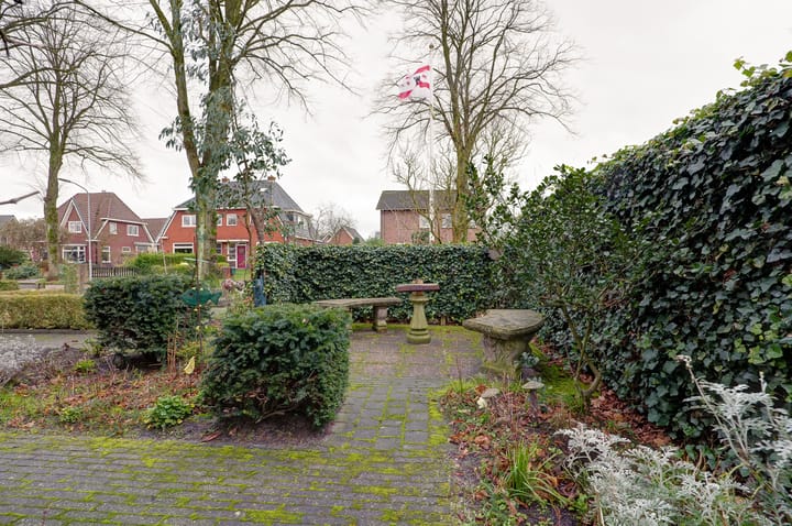 Photo 37 of Laaghalerstraat 8