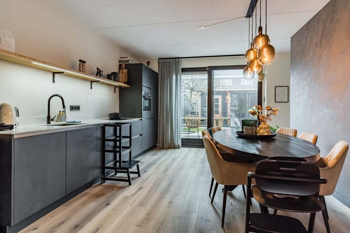 Foto 15 van Harenstraat 40