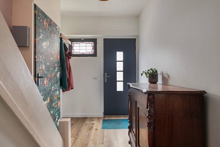 Photo 32 of Roerstraat 22