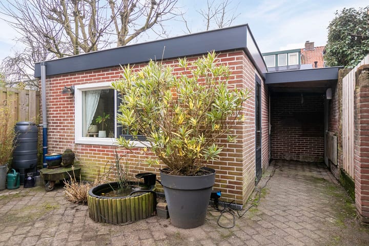 Photo 27 of Roerstraat 22