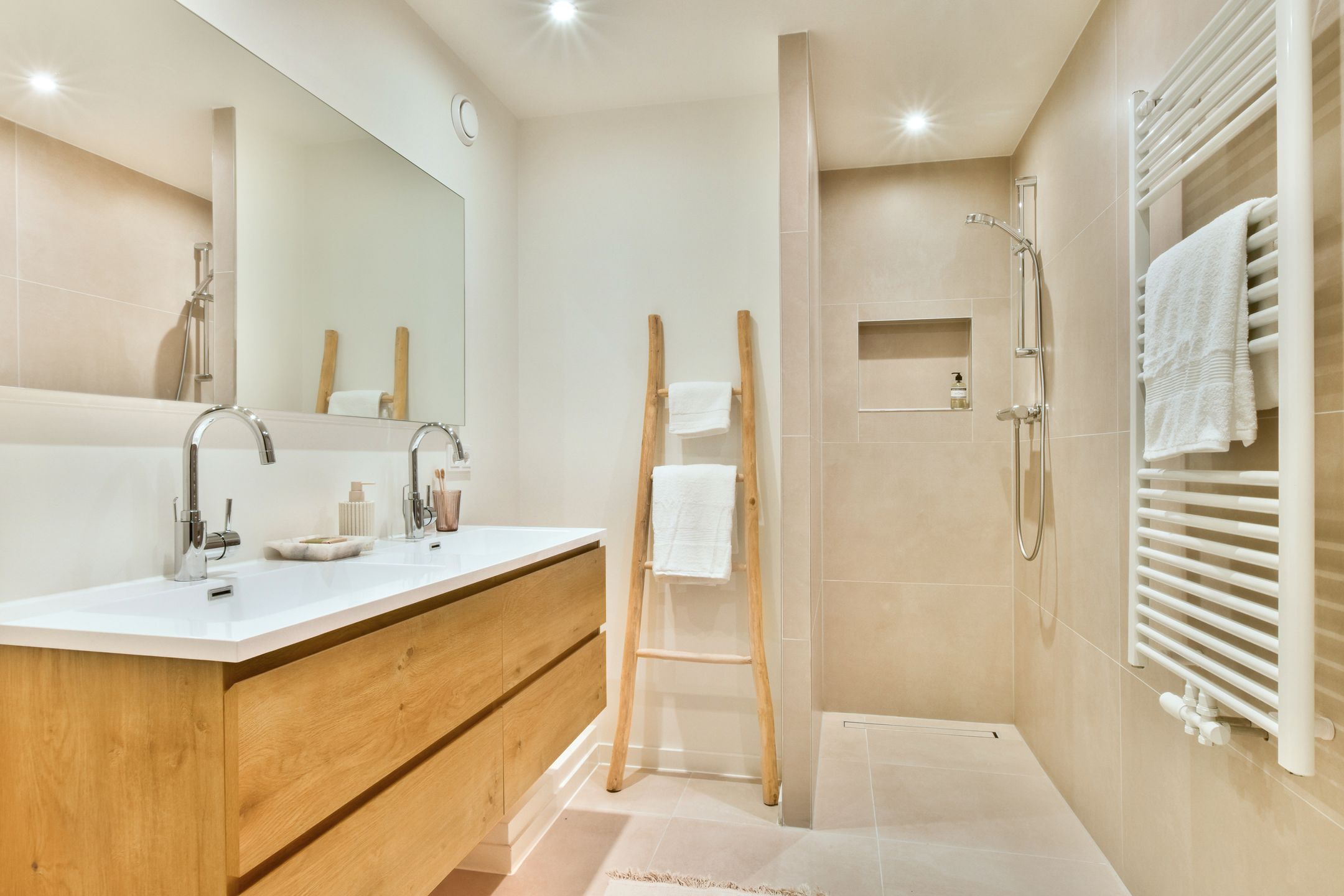 Foto 18 van Sarphatistraat 672