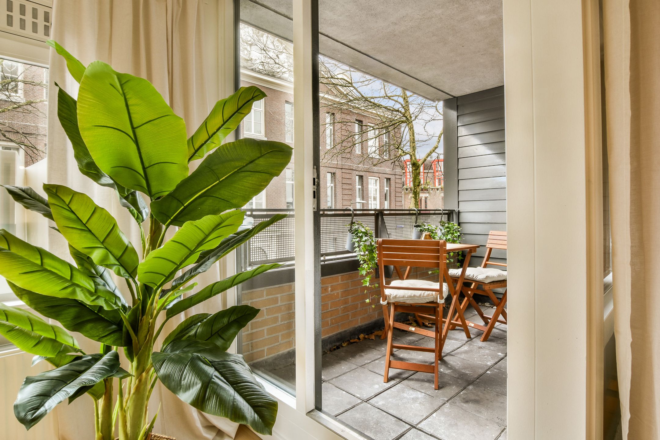 Foto 9 van Sarphatistraat 672