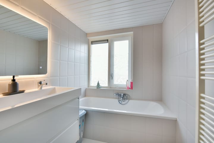 Foto 16 van Doude van Troostwijkstraat 14