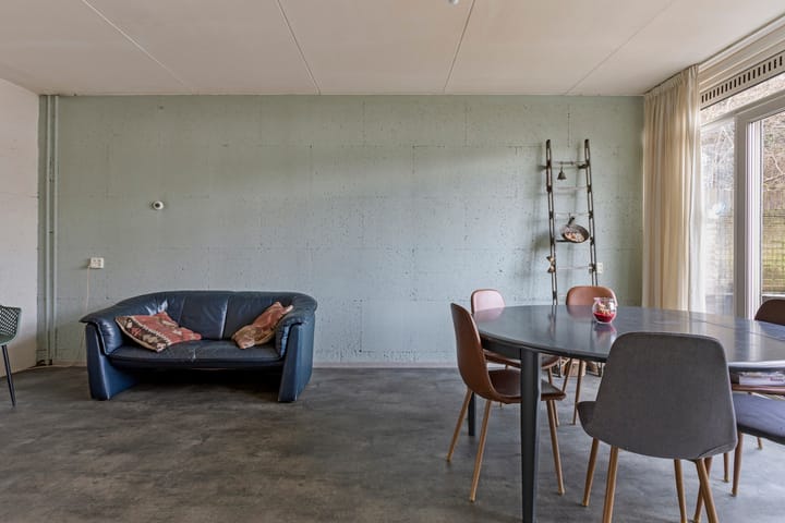 Photo 18 of Eduard Schilderinkstraat 130