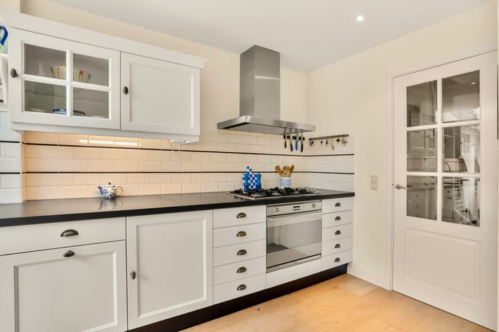 Foto 11 van Van Riebeecklaan 37