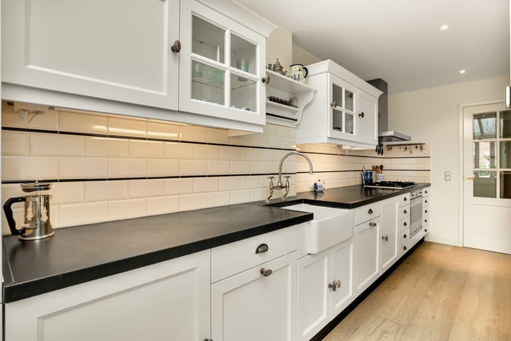 Foto 15 van Van Riebeecklaan 37