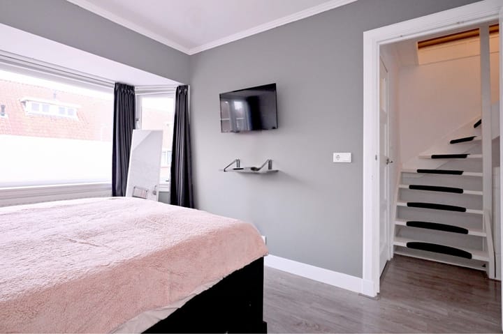 Foto 20 van Erasmusstraat 16