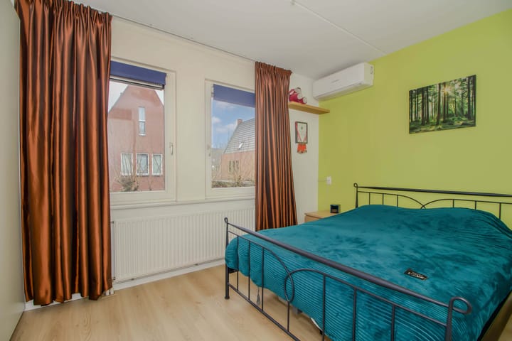 Foto 12 van Straat van Corsica 116