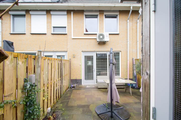 Foto 23 van Straat van Corsica 116