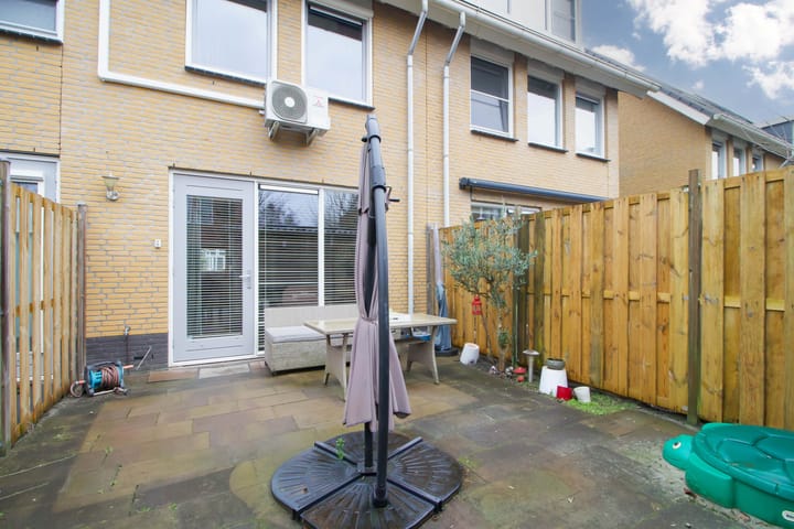 Foto 24 van Straat van Corsica 116