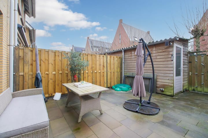 Foto 25 van Straat van Corsica 116