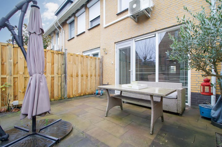 Foto 26 van Straat van Corsica 116