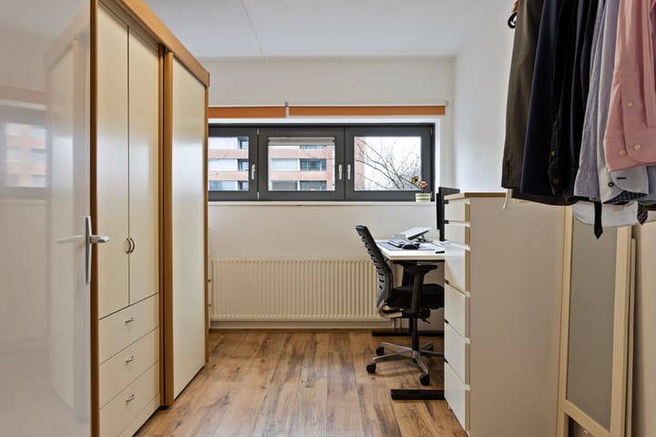 Foto 19 van Kruidenplein 54