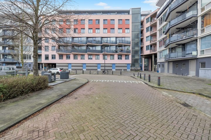 Foto 9 van Vincent van Goghlaan 159