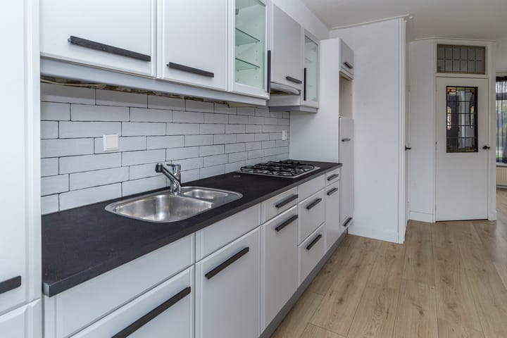 Photo 8 of Dr J. de Koninglaan 1