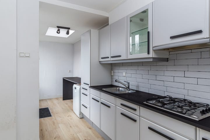 Photo 9 of Dr J. de Koninglaan 1