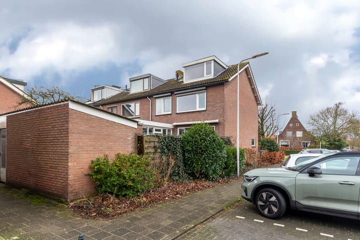 Photo 24 of Dr J. de Koninglaan 1