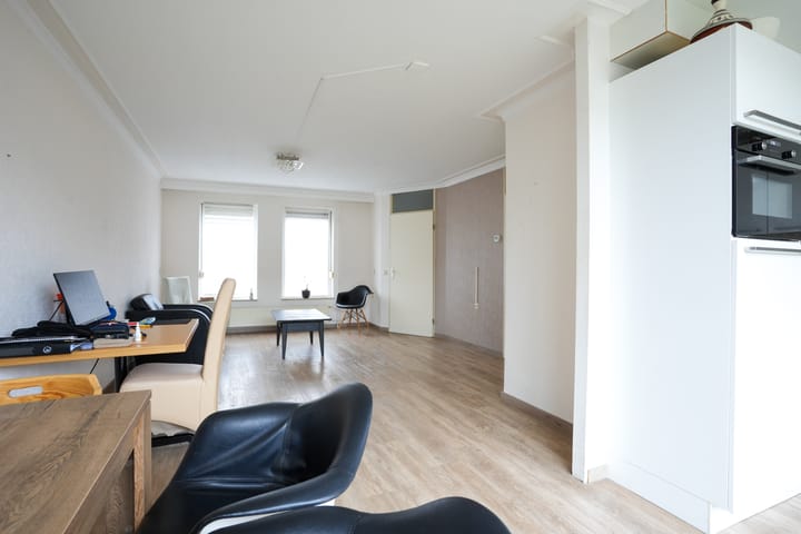 Photo 4 of Boostenstraat 21