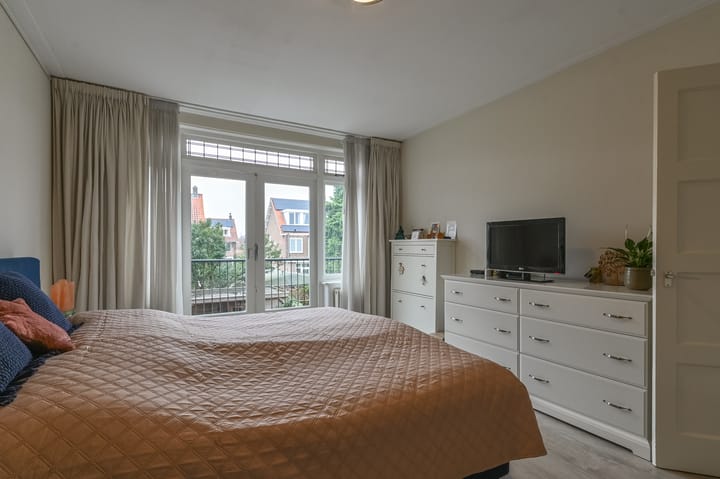 Foto 16 van Helmlaan 24