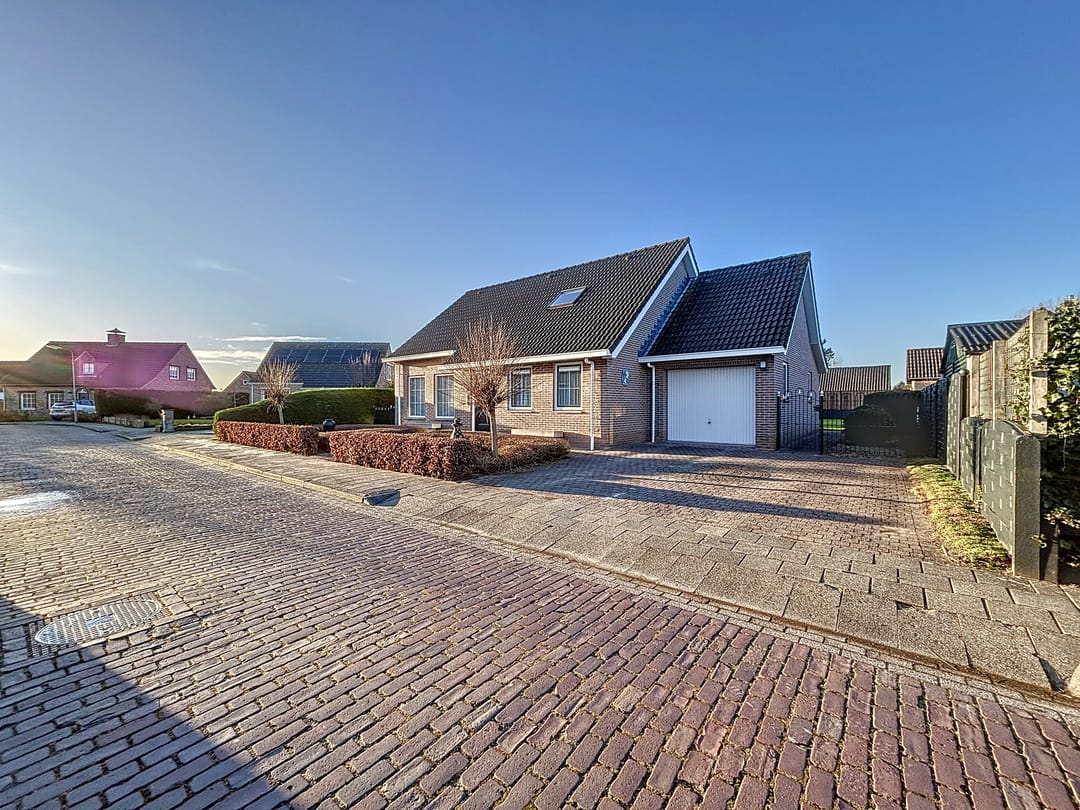 Foto 2 van Pastoor J.A.M. van den Muijsenbergstraat 30