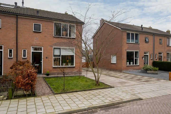 Foto 51 van Julianalaan 7