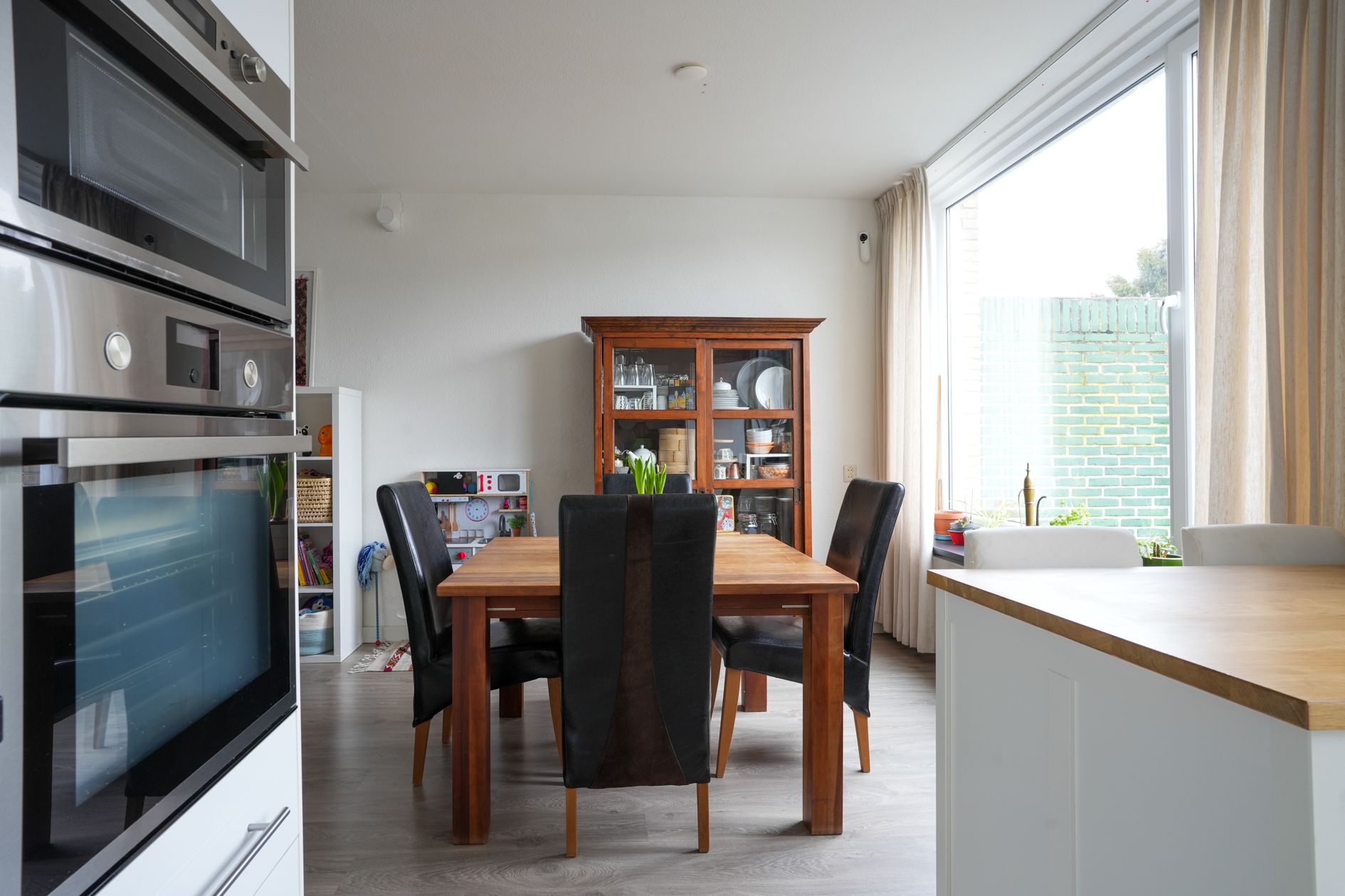 Photo 9 of Van der Scheurstraat 13