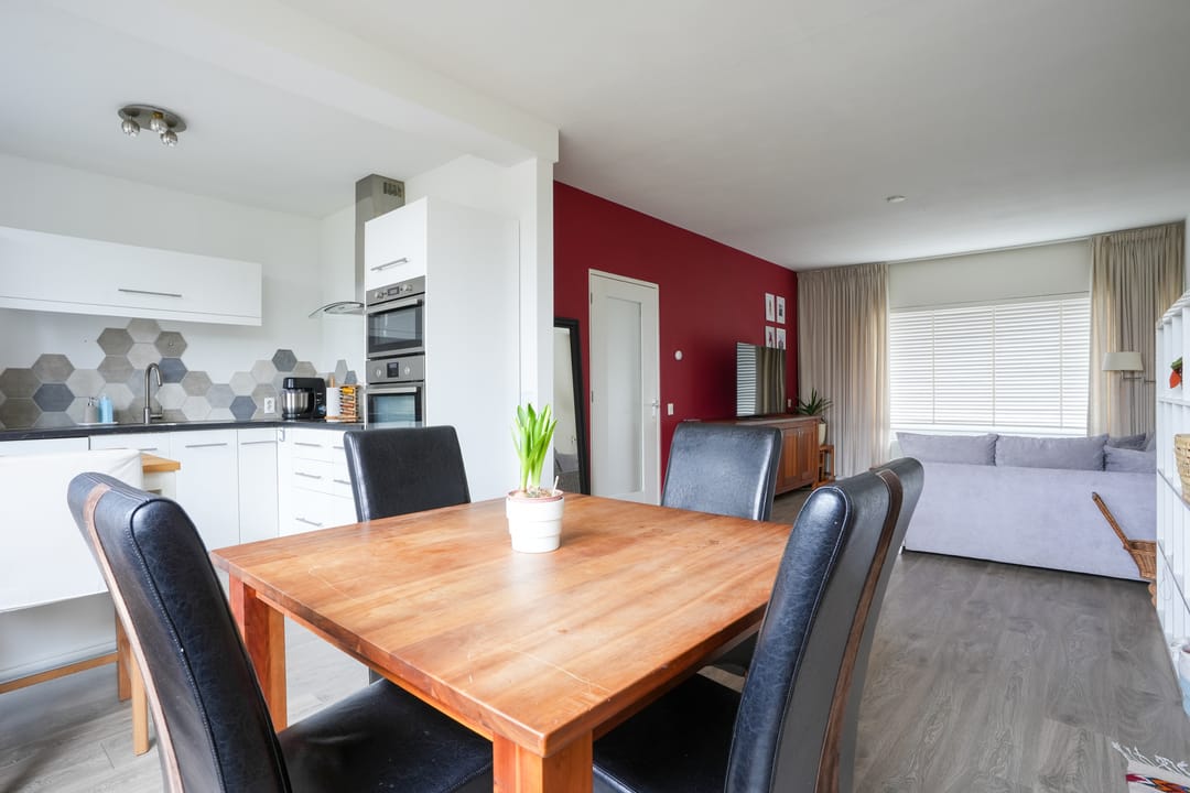 Photo 13 of Van der Scheurstraat 13