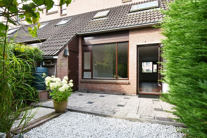 Foto 15 van Hazenlaan 17