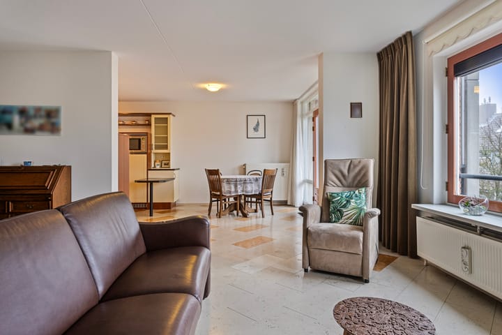 Foto 10 van Oever 75