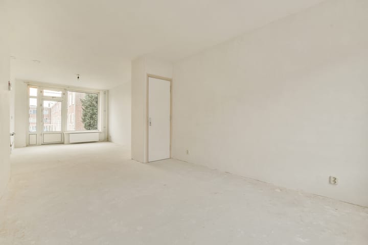 Foto 2 van Johannes van der Waalsstraat 6-1