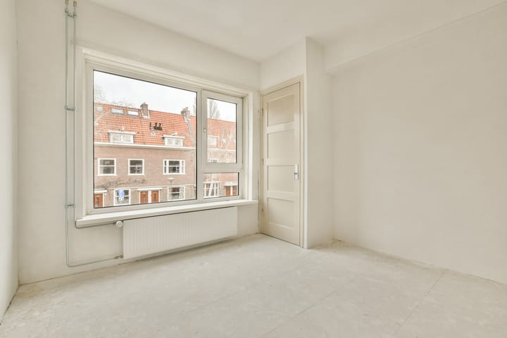 Foto 10 van Johannes van der Waalsstraat 6-1