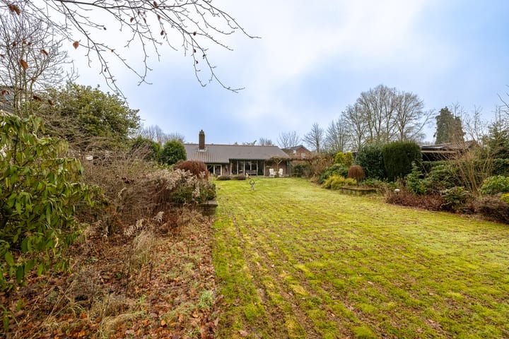 Foto 2 van Van der Hardt Abersonln 2-A