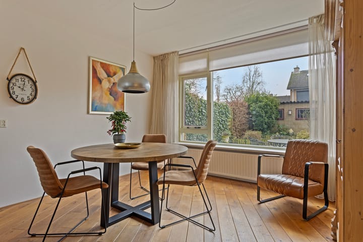 Foto 6 van Dahliastraat 104