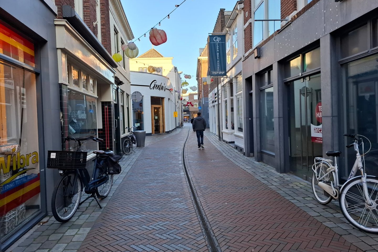 View photo 4 of Sint Adriaanstraat 15