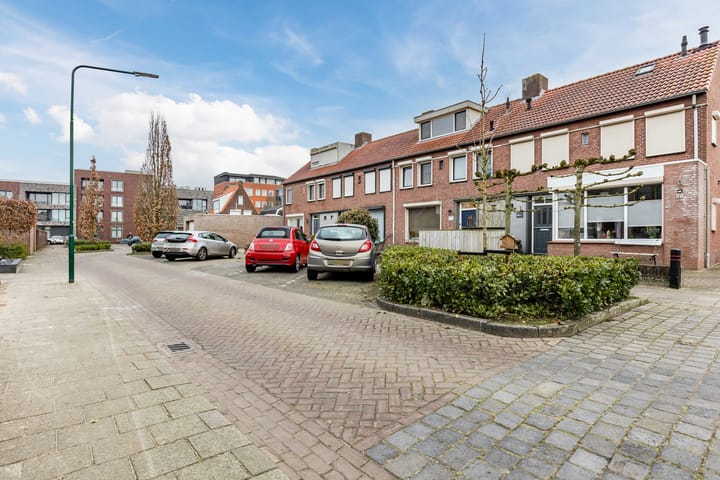 Foto 7 van Memlingstraat 28