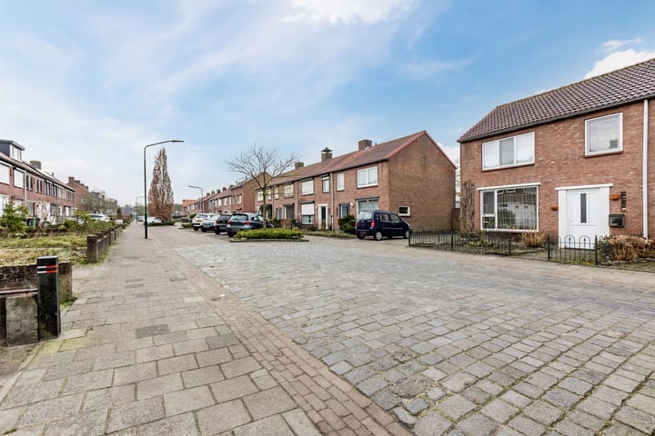 Foto 8 van Memlingstraat 28