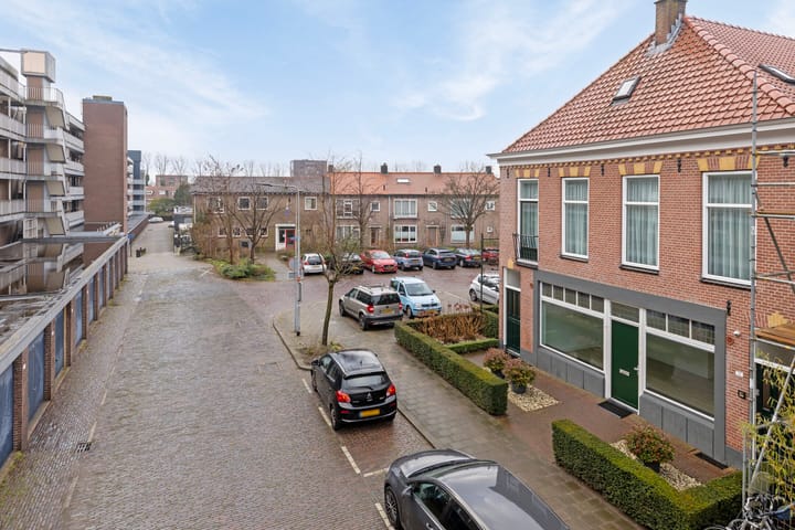 Photo 19 of Arnoudstraat 12