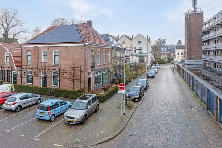 Photo 20 of Arnoudstraat 12