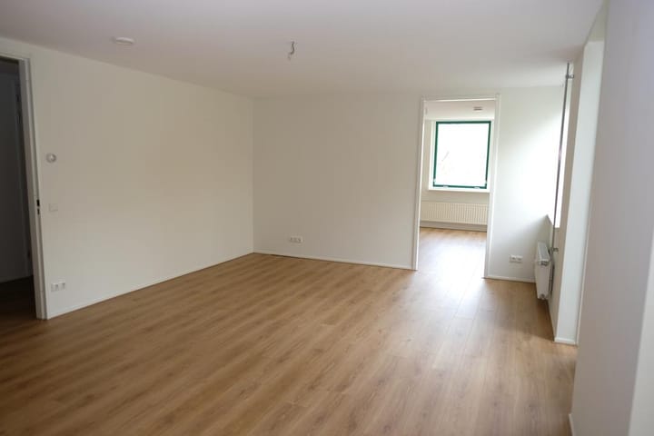 Foto 12 van Groningerweg 13-F