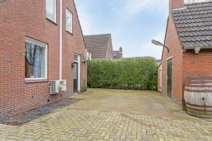 Foto 33 van Tuinstraat 8