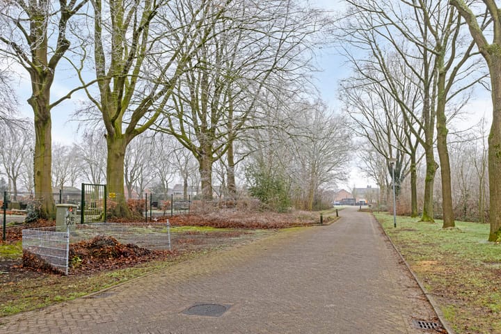 Foto 38 van Tuinstraat 8