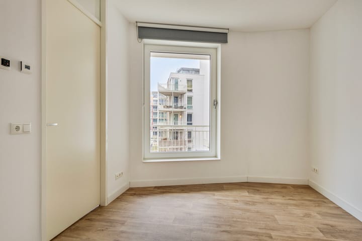 Foto 9 van Carel Willinkgracht 521