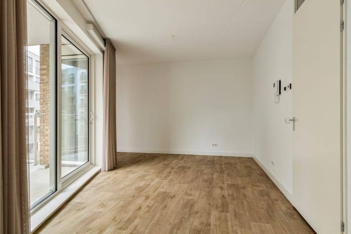 Foto 16 van Carel Willinkgracht 521