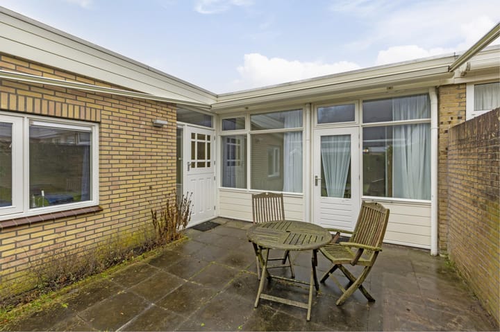 Foto 30 van Albert Schweitzerplantsoen 20