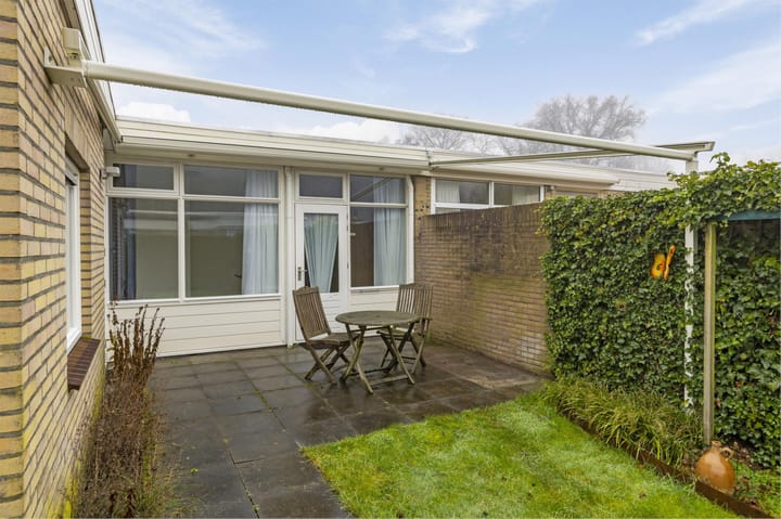 Foto 31 van Albert Schweitzerplantsoen 20