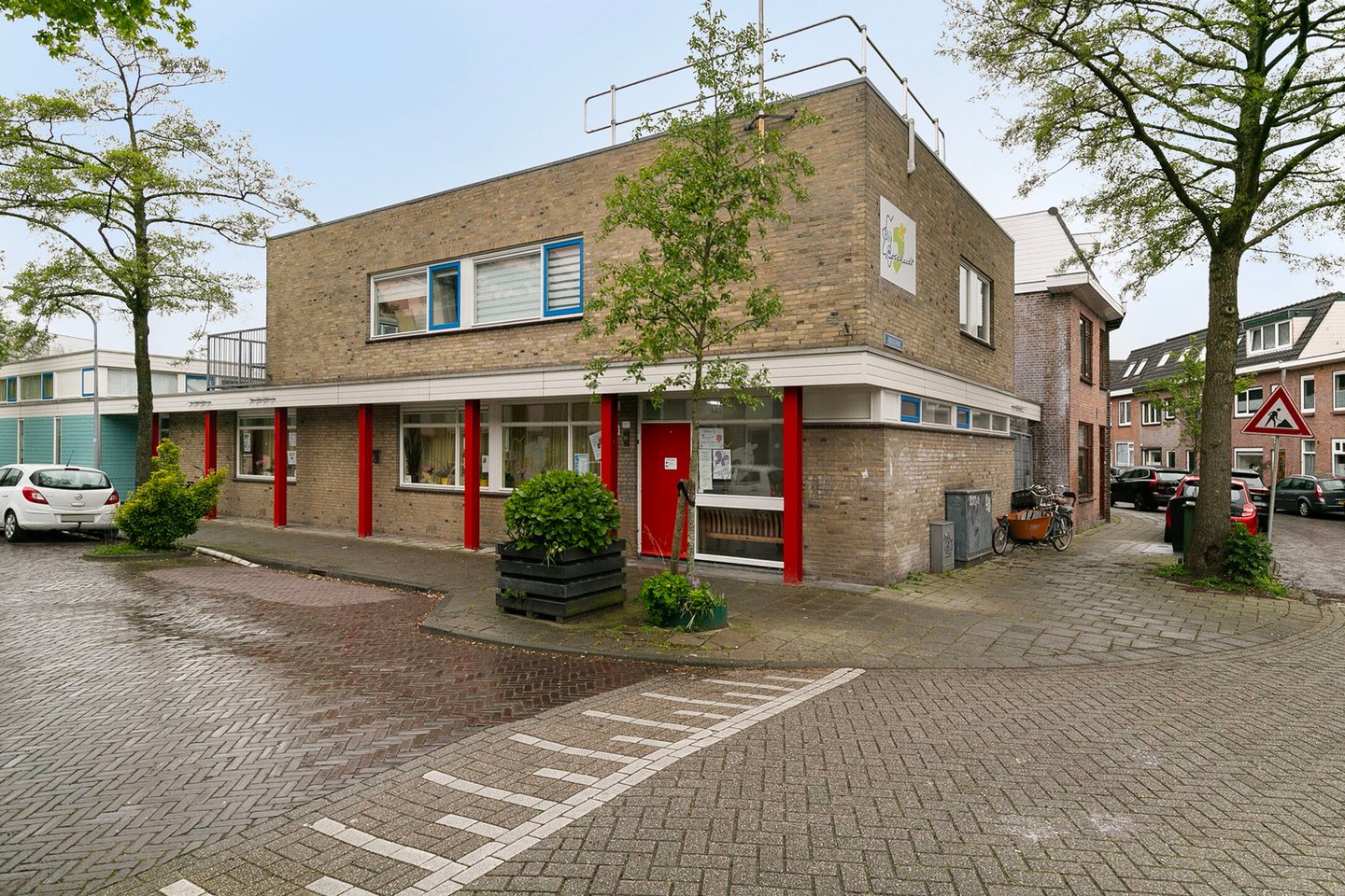 View photo 2 of Bandoengstraat 21