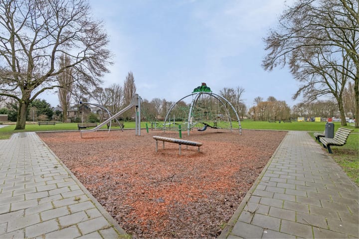 Foto 44 van Ribeslaan 21