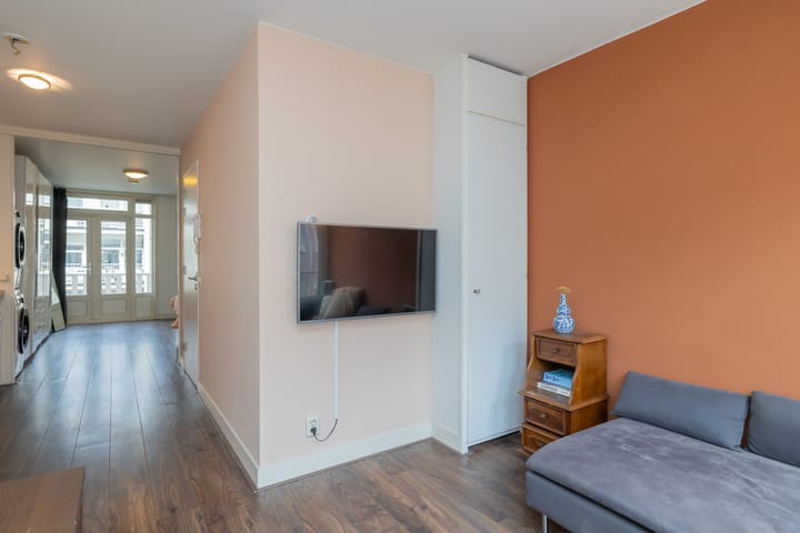 Foto 10 van Van Hogendorpstraat 112-2